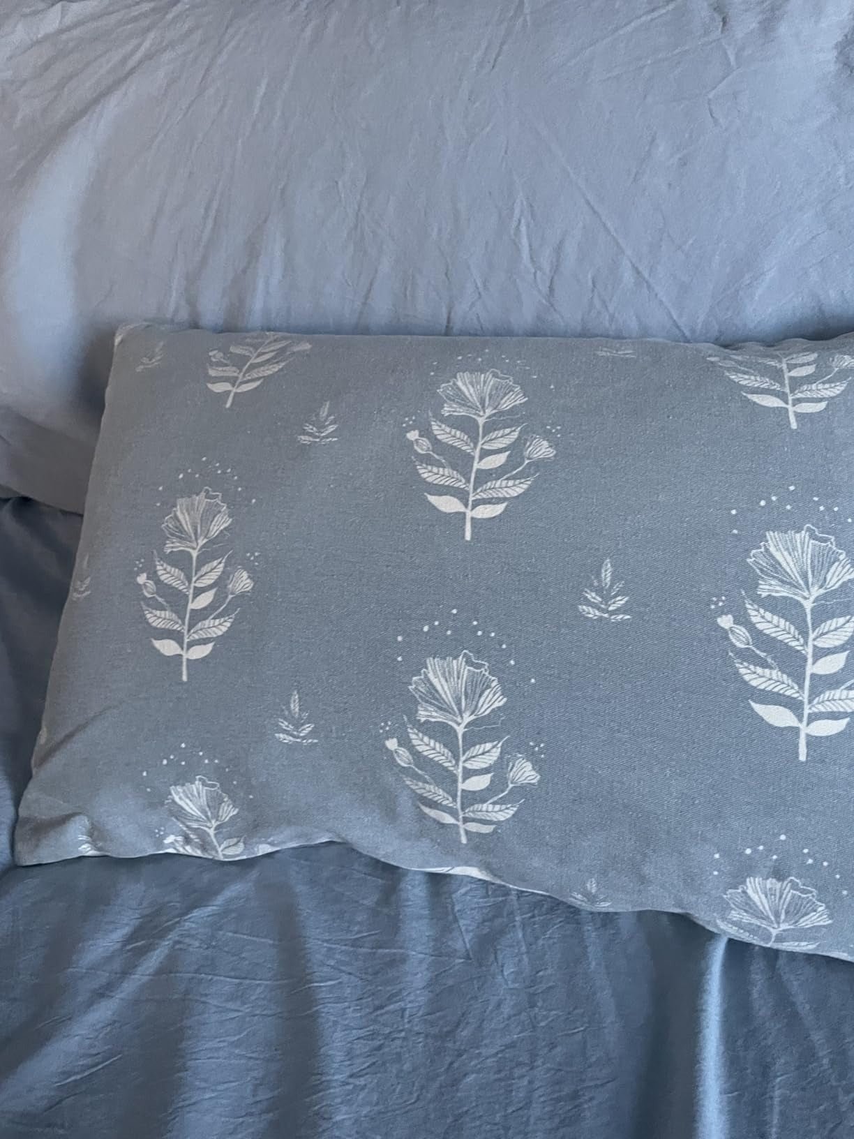 3dgiftroom Coastal Blue Floral Cotton Pillow Covers Set